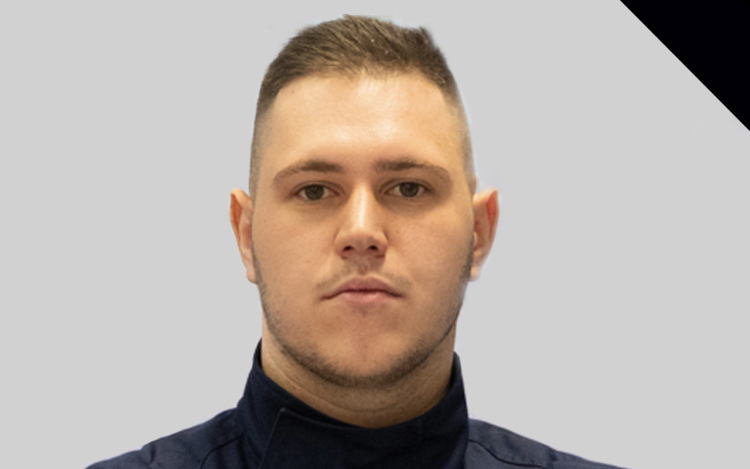 Meghalt a 8-ason elütött fiatal rendőr