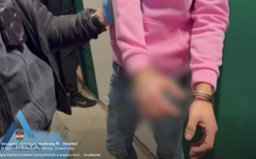 Marihuánát és kristályt is árult a pápai barber - Videó