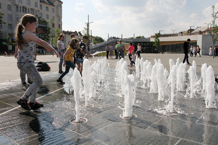 Rekkenő hőség lesz ma