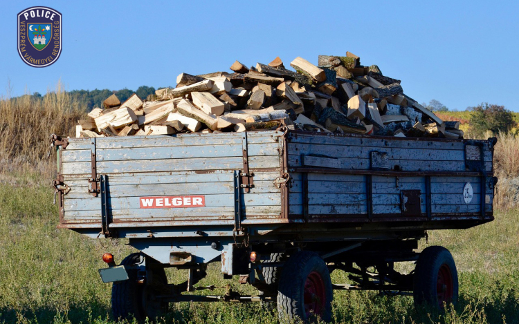 Figyelmeztet a rendőrség: könnyen ráfaraghat az olcsó fával!