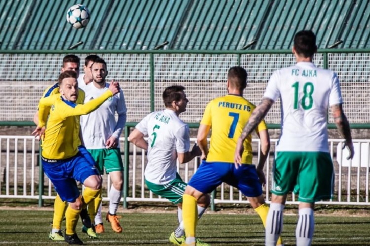 10 emberrel is helyt állt a Pápa Ajkán